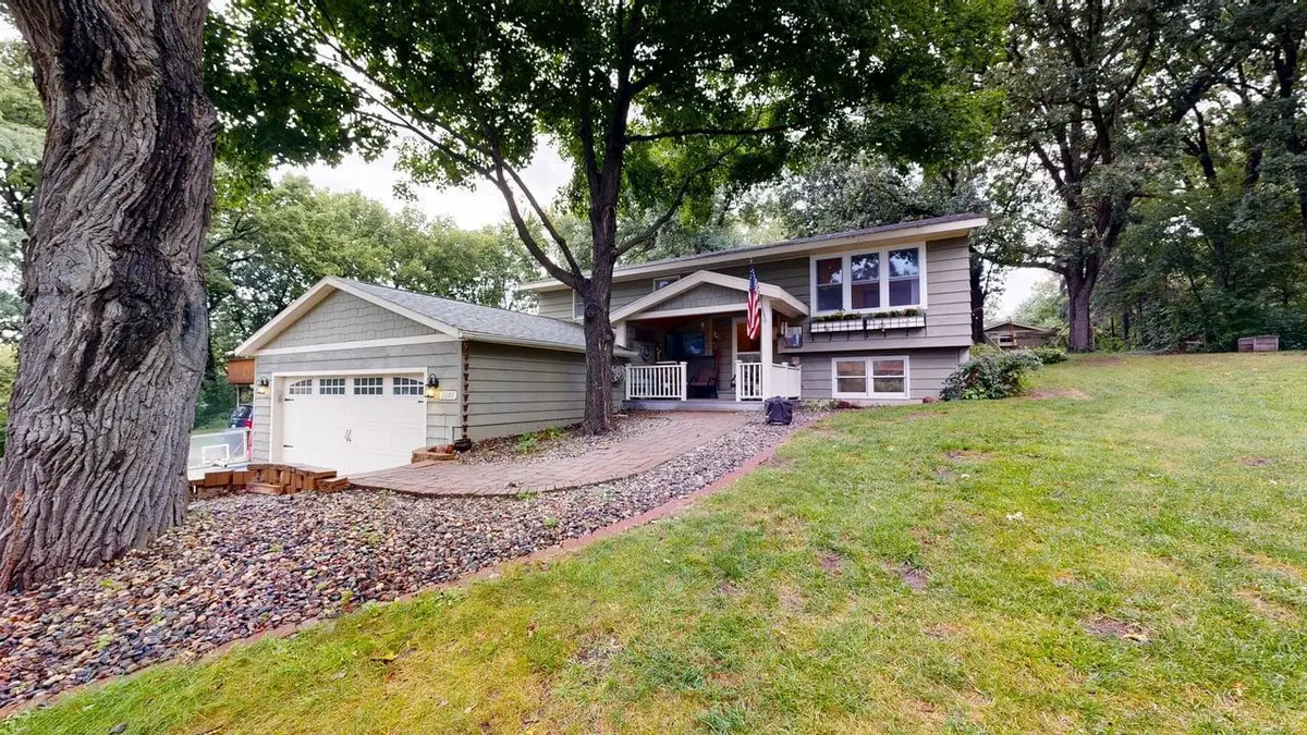 3091 77th Avenue Ne, Willmar, MN 56201 - Image #1