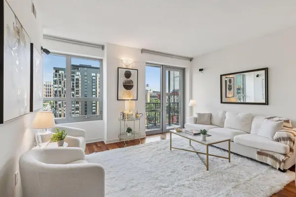 929 Portland Avenue #703, Minneapolis, MN 55404