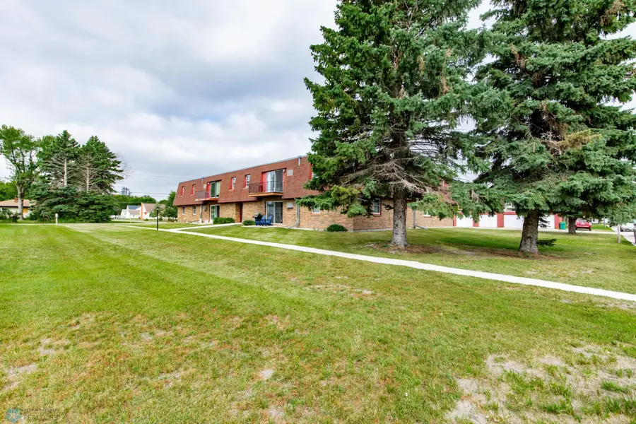 131 8th Avenue Se #7, Mayville, ND 58257 - Image #2