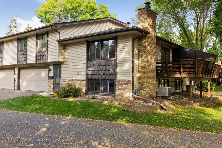 7727 York Lane N, Minneapolis, MN 55443 - Image #2