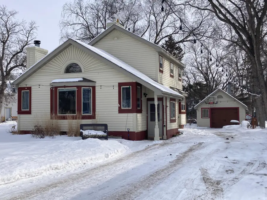1127 Campbell Avenue, Detroit Lakes, MN 56501 - Image #2
