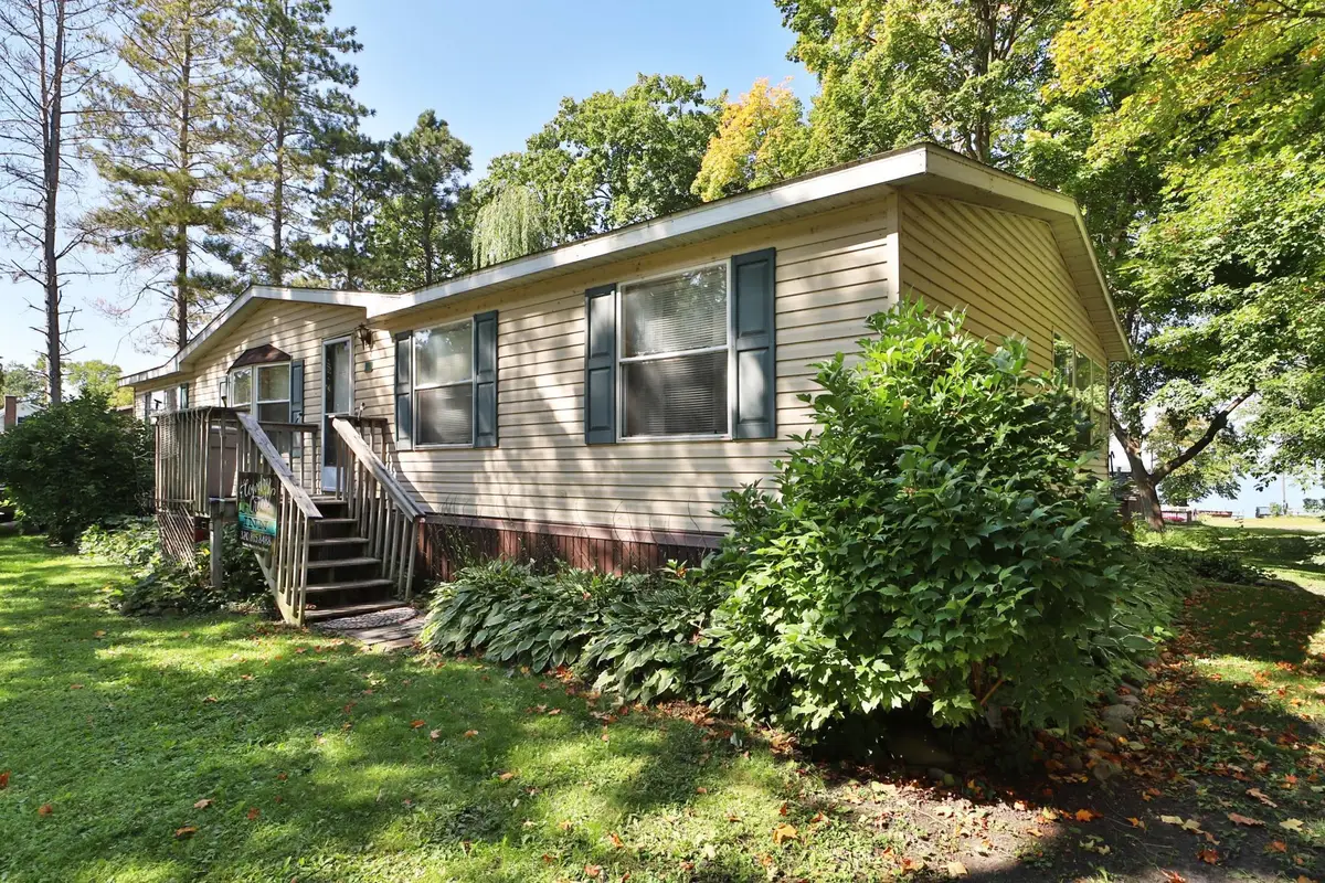 801 E Lake Street, Osakis, MN 56360 - #1