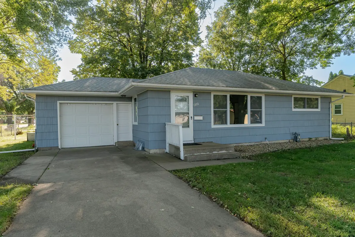 1306 12th Street Nw, Austin, MN 55912 - Image #1