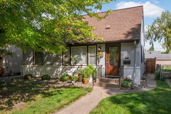 2027 Thure Avenue, Saint Paul, MN 55116