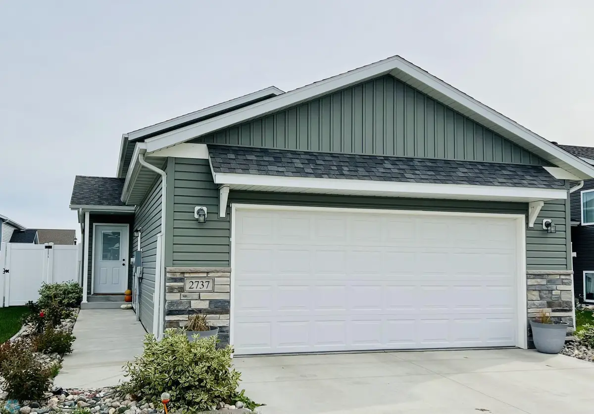 2737 10th Street W, West Fargo, ND 58078 - Image #1