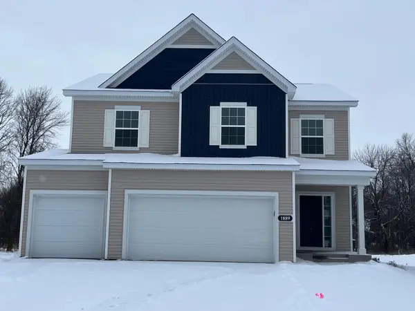 1889 Charleston Lane, Waconia, MN 55387