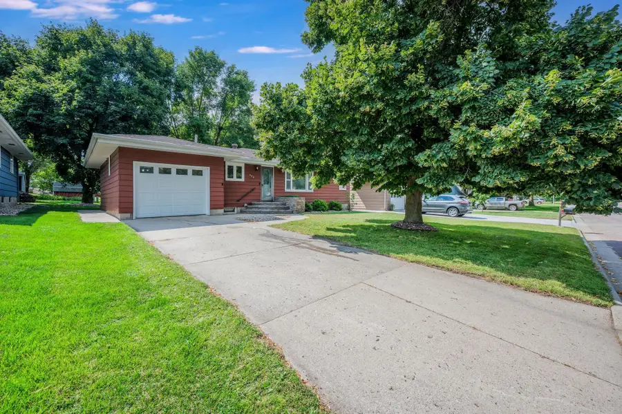 453 17th Street, Windom, MN 56101 - #2