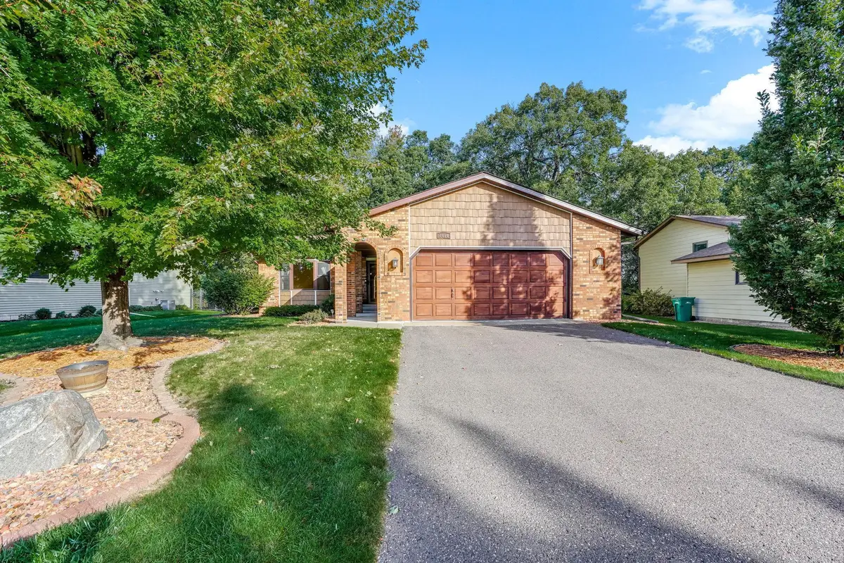 7454 Upper 24th Street N, Oakdale, MN 55128 - #1