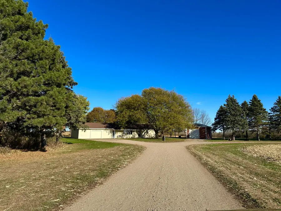 15742 675th Avenue, Alden, MN 56009 - #2