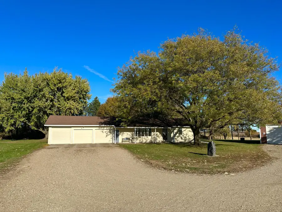 15742 675th Avenue, Alden, MN 56009 - #3