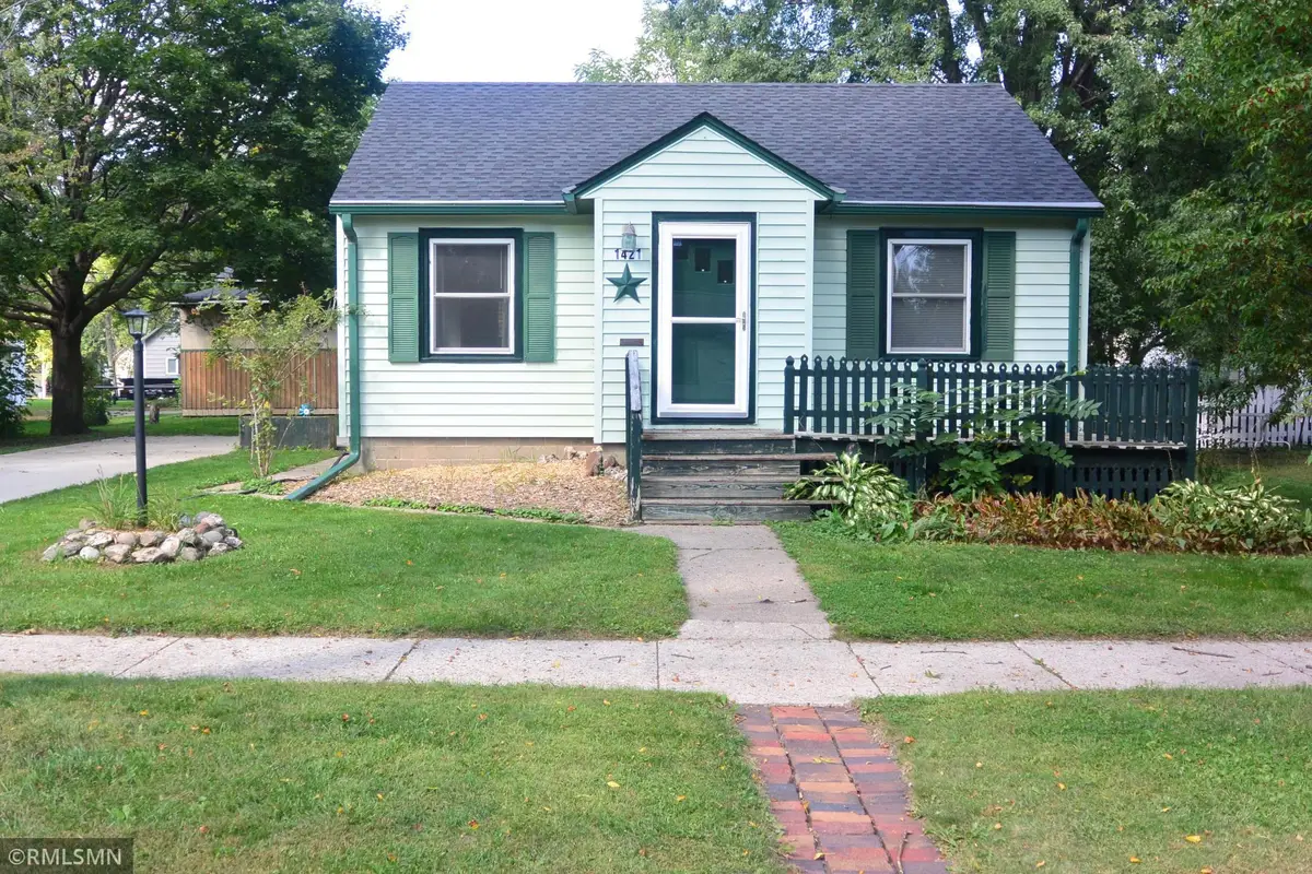 1421 14th Street E, Glencoe, MN 55336 - #1