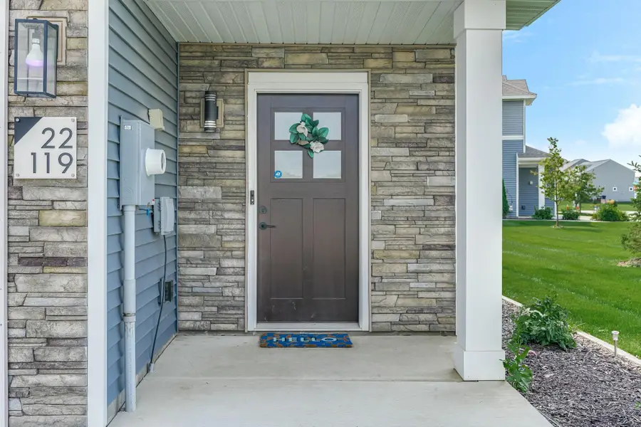 22119 Brenly Way, Rogers, MN 55374 - Image #3