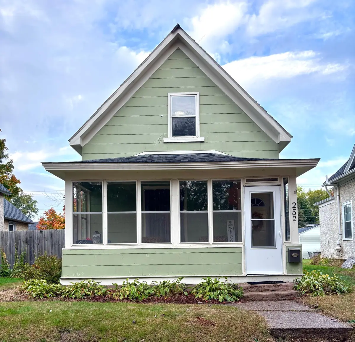 252 9th Avenue S, South Saint Paul, MN 55075 - #1
