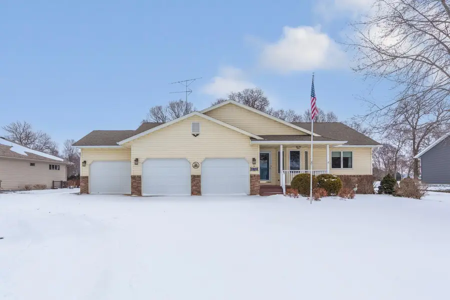 4820 Echo Court, Faribault, MN 55021 - #3