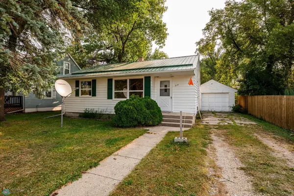 315 Rose Street, Lisbon, ND 58054