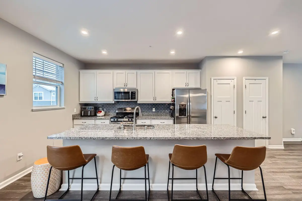 2191 Gateway Hill Road, North Saint Paul, MN 55109 - Image #1