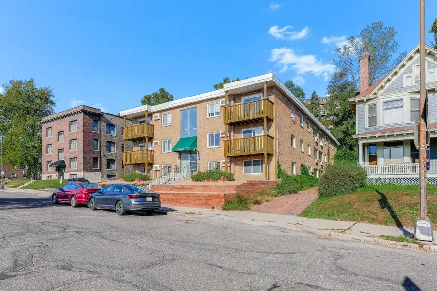 391 Grand Avenue #304, Saint Paul, MN 55102 - Image #3