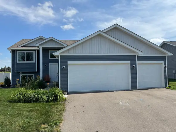 140 Lake Erin Drive, Green Isle, MN 55338