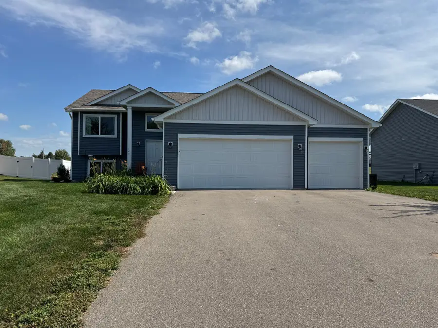 140 Lake Erin Drive, Green Isle, MN 55338 - #2