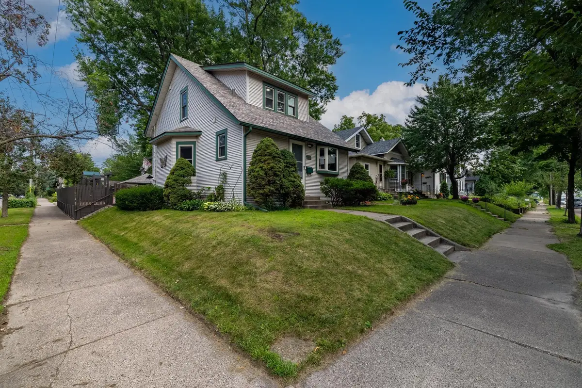 3601 33rd Avenue S, Minneapolis, MN 55406 - #1