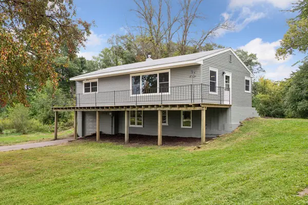 8757 75th Street N, Stillwater, MN 55082