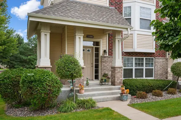 11800 Emery Village Drive N, Champlin, MN 55316