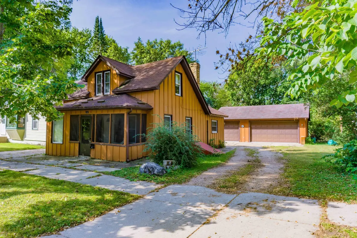 110 S Elm Street, Chaska, MN 55318 - #1