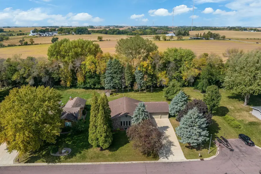 1910 Knollwood Drive, Fairmont, MN 56031 - #2
