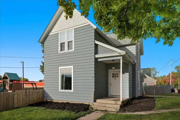 137 N Oak Street, Ellsworth, WI 54011