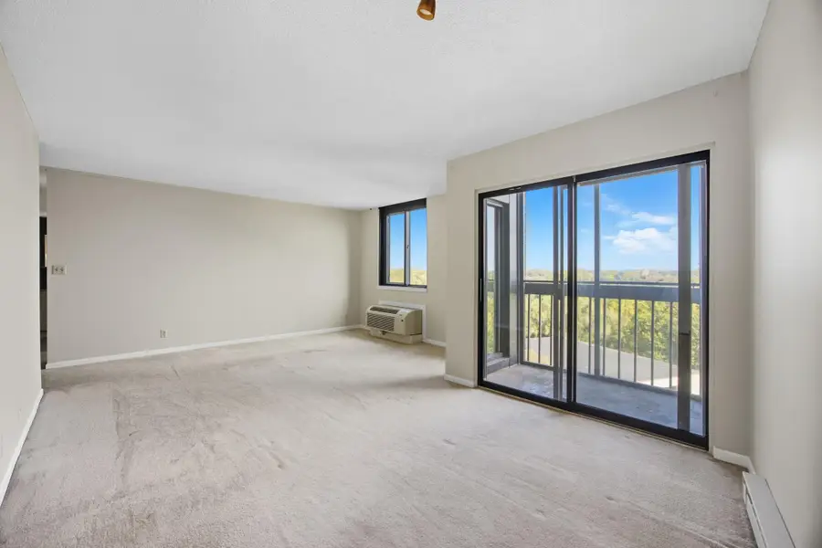 1181 Edgcumbe Road #914, Saint Paul, MN 55105 - #3