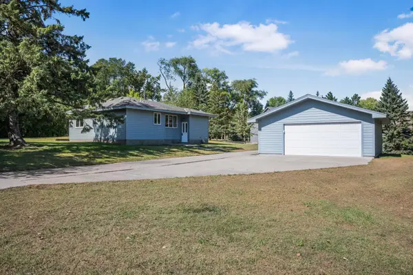 1300 Harbor Lane N, Minneapolis, MN 55447