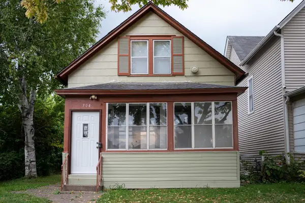 904 Jessamine Avenue E, Saint Paul, MN 55106