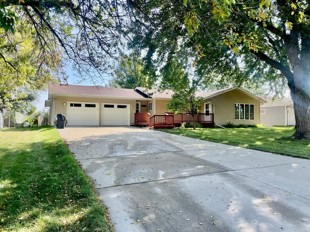 707 James Boulevard, Worthington, MN 56187 - #1