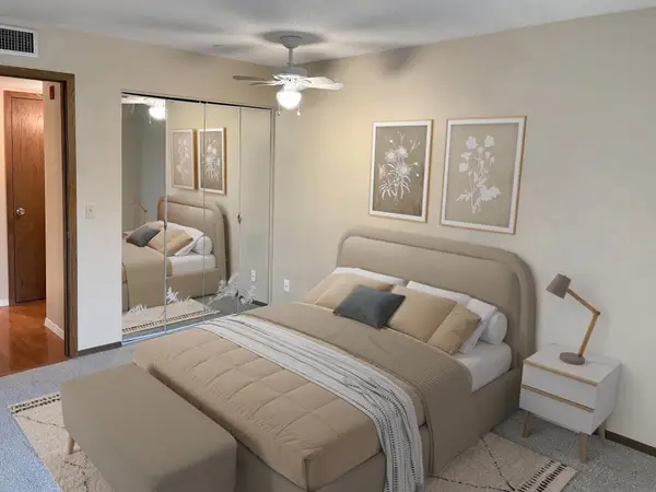 4100 Parklawn Avenue #216, Edina, MN 55435