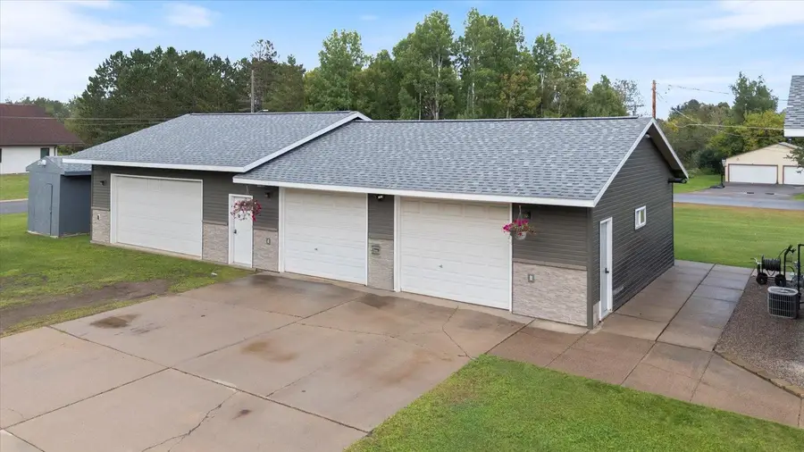 808 Center Drive Nw, Chisholm, MN 55719 - #3