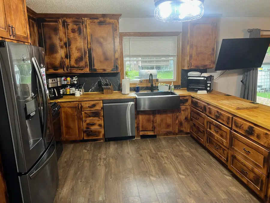 735 Sunset Street Sw, Hutchinson, MN 55350 - #2