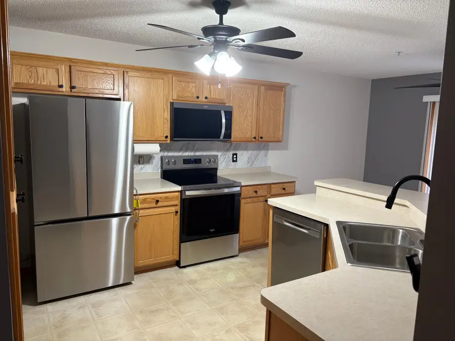 441 Pleasant Lane, Chaska, MN 55318 - Image #2