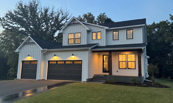 2415 Laurie Court W, Roseville, MN 55113