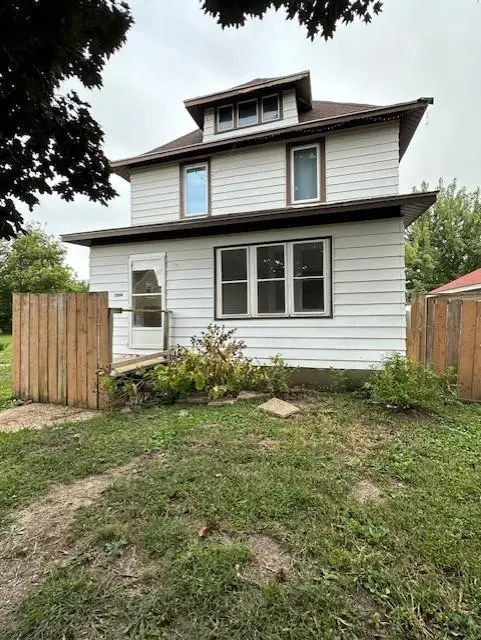 2014 E Oakland Avenue, Austin, MN 55912