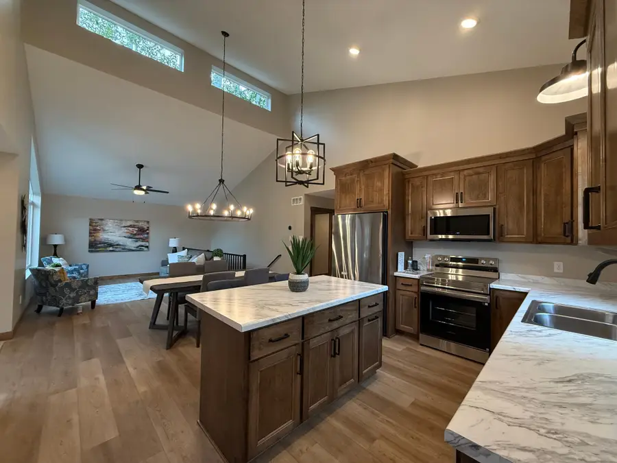 1699 39th Street S, Saint Cloud, MN 56301 - Image #2