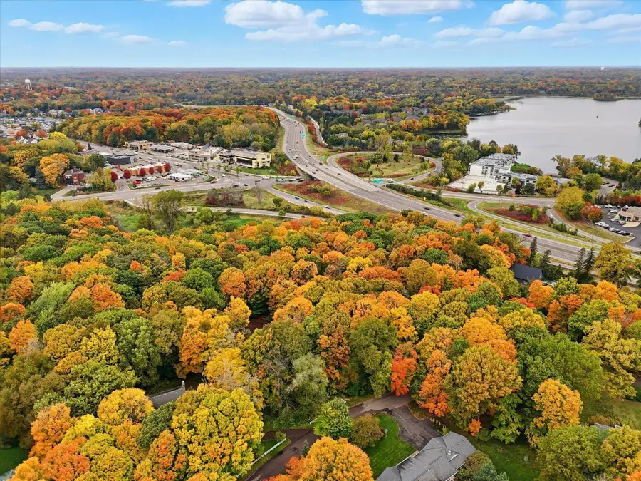 1426 Holdridge Circle, Wayzata, MN 55391 - Image #2