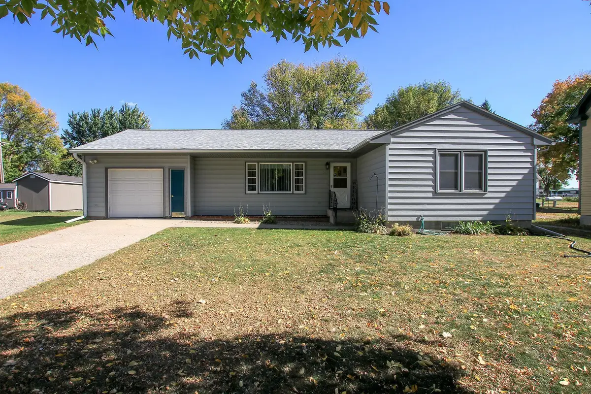 221 3rd Avenue S, Brownton, MN 55312 - #1