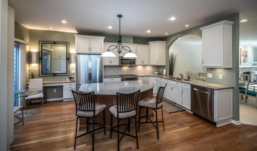 7709 Pondwood Drive, Minneapolis, MN 55439 - Image #2