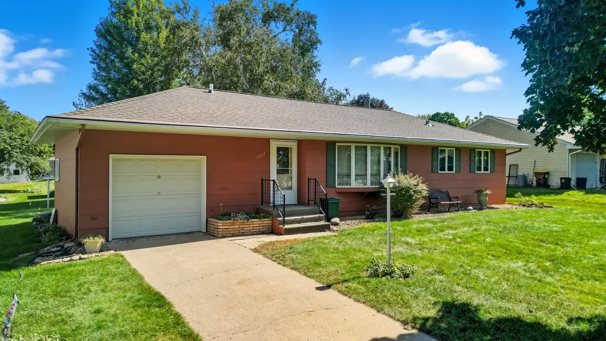 1007 5th Street S, Saint James, MN 56081 - Image #1