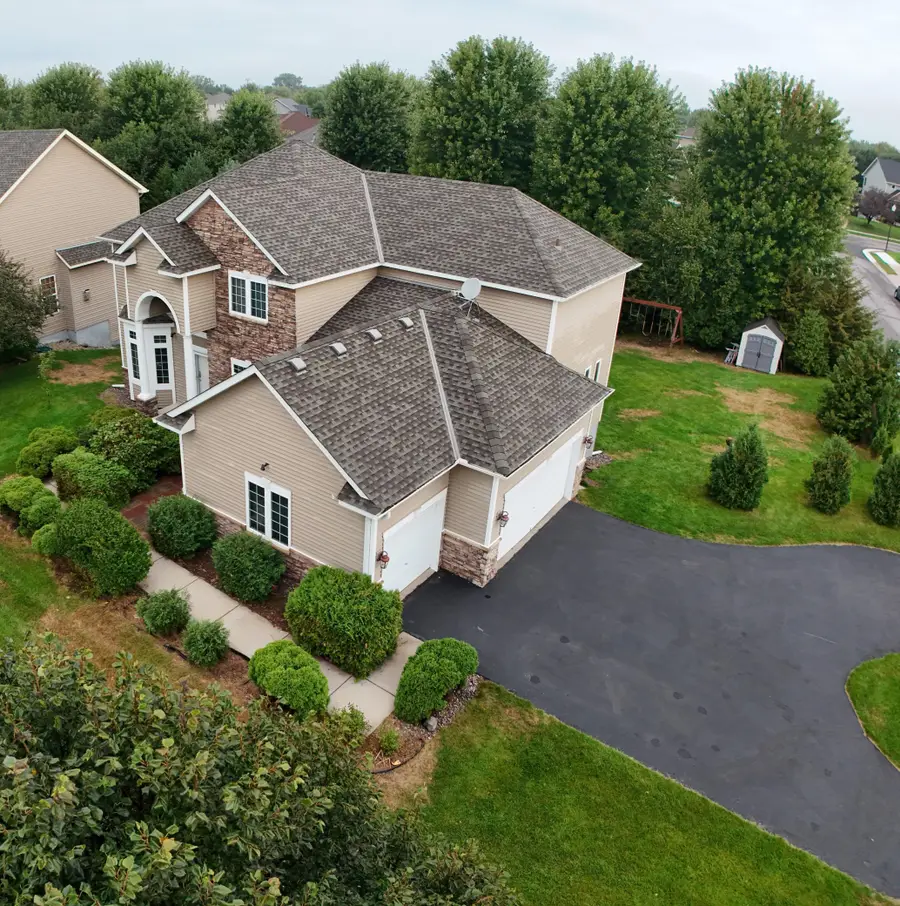 10583 Noble Circle N, Minneapolis, MN 55443 - Image #2