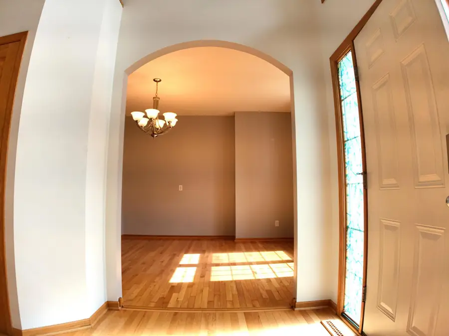 10583 Noble Circle N, Minneapolis, MN 55443 - Image #3