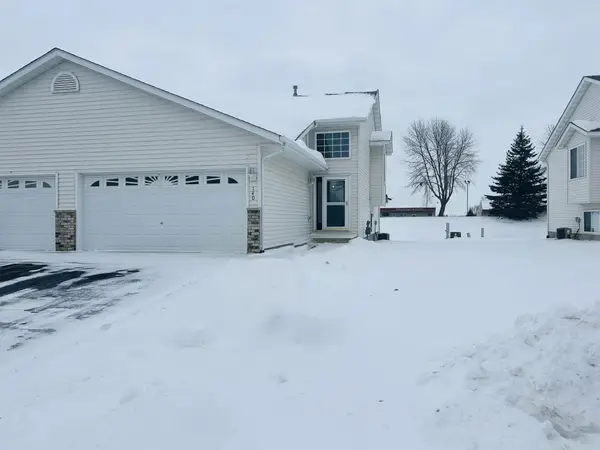 140 Cedar Cove Lane, Owatonna, MN 55060