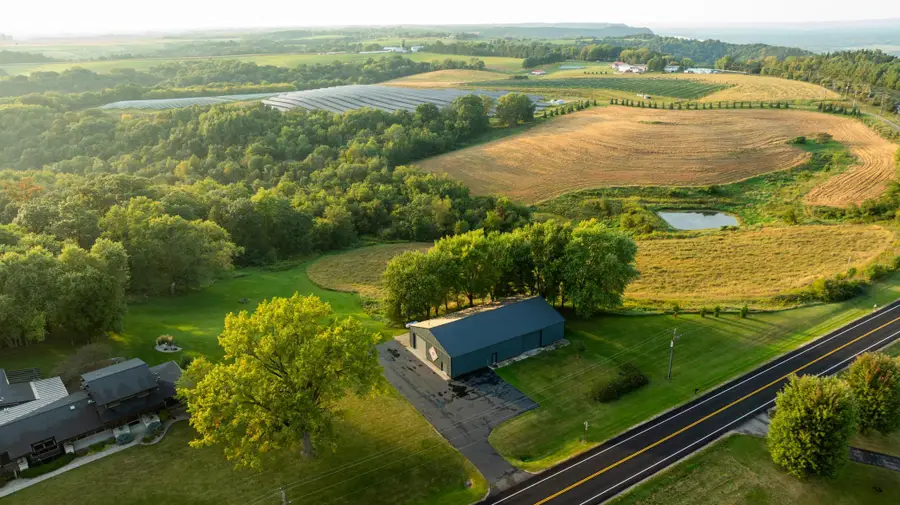 32979 County Road 1, La Crescent, MN 55947 - #3