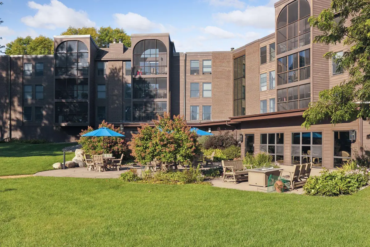 8441 Irwin Road #202, Bloomington, MN 55437 - Image #1