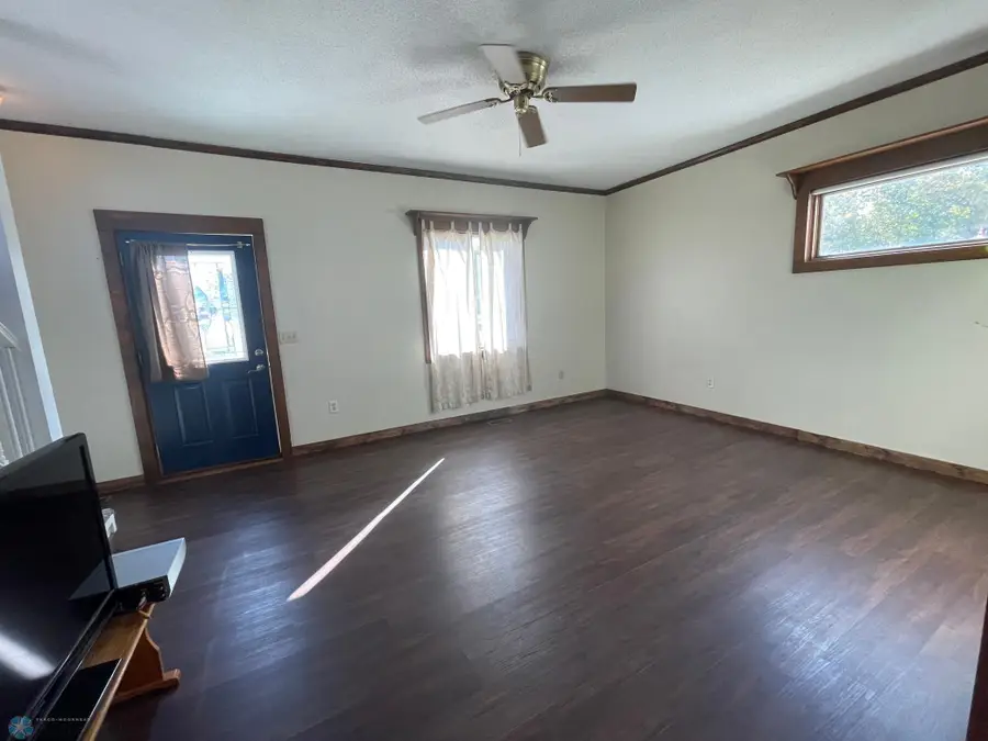 108 6th Avenue W, Lisbon, ND 58054 - Image #3